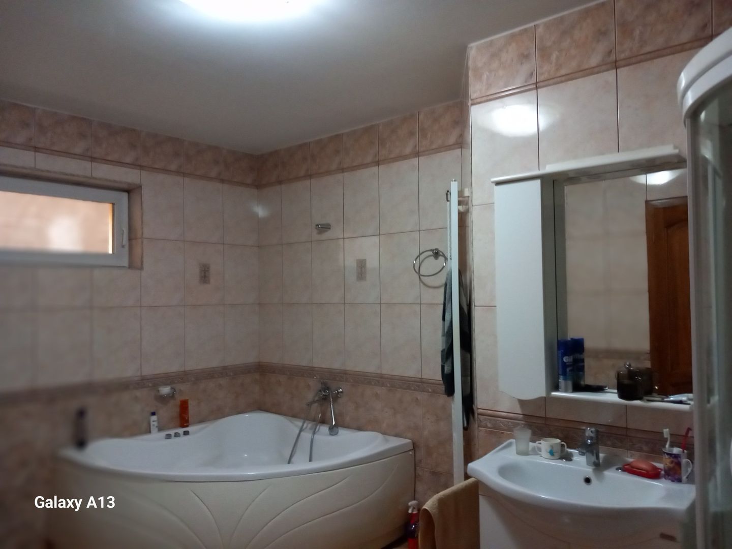 ageuropa.ro vinde casa 16 camere teren 1500mp in zona ULTRACENTRALA. - Poză 9