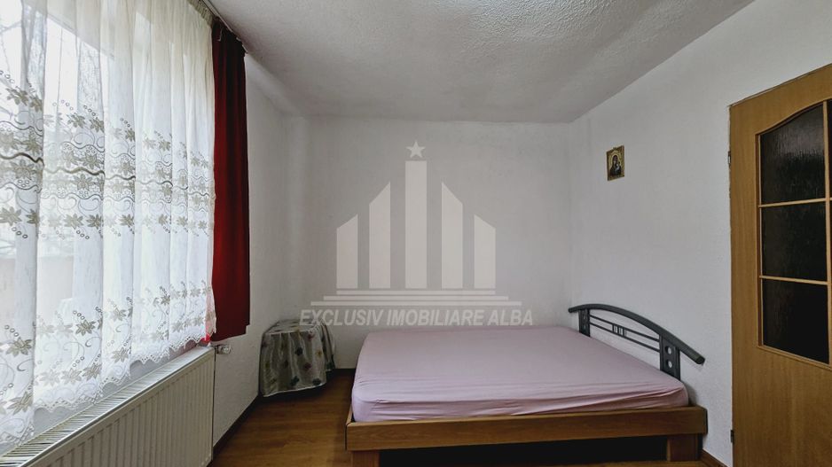 Casa tip duplex de inchiriat, Barabant - Poză 4