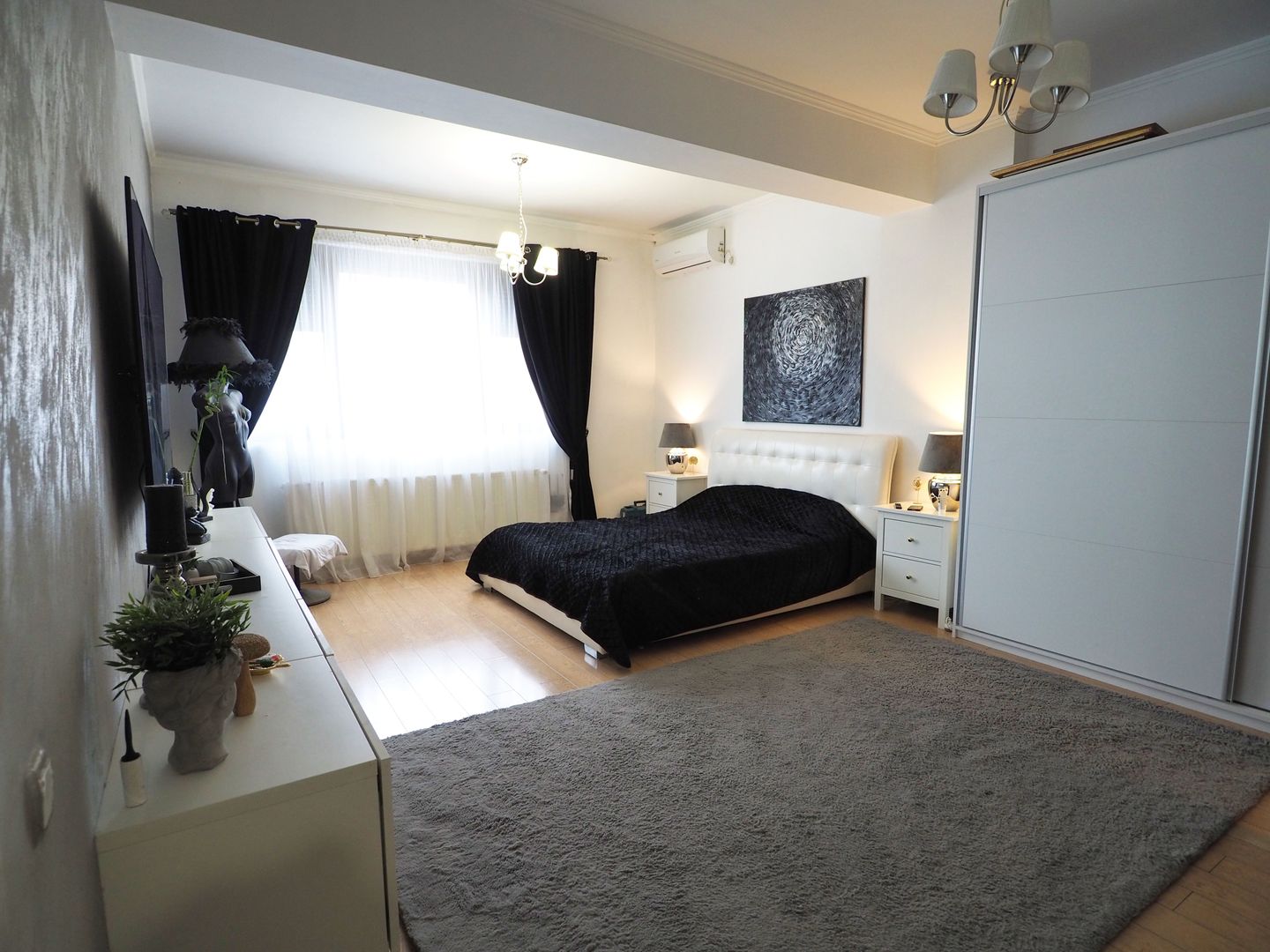 Vanzare 2 camere partial mobilat 1Mai-Victoriei - Poză 12