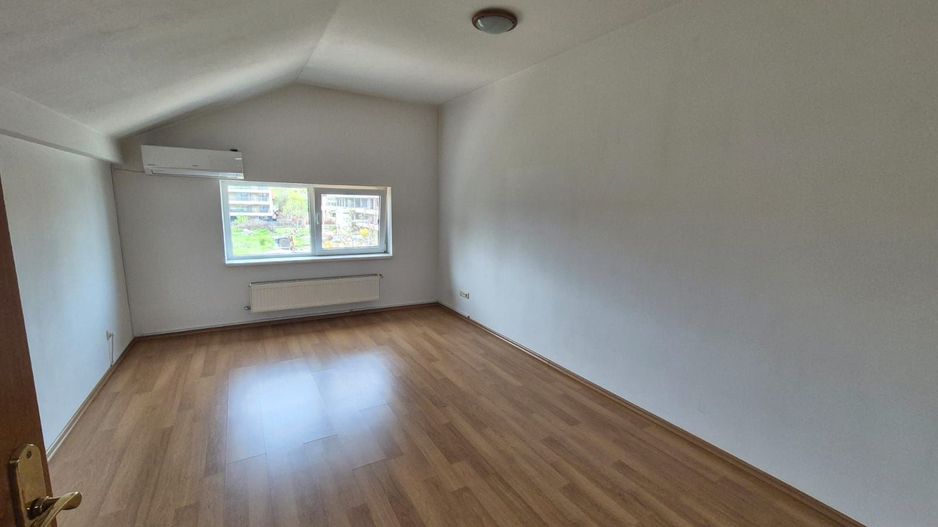 Inchiriere vila 5 dormitoare S + P + 1E + M zona Erou Iancu Nicolae - Poză 18