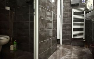 100mp utili; 5 încăperi, pentru activități medicale. - Poză 9
