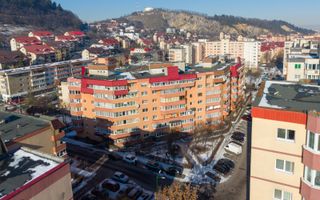 Apartament 3 camere, vedere superbă, Răcădău, str. Carpenului - Poză 16