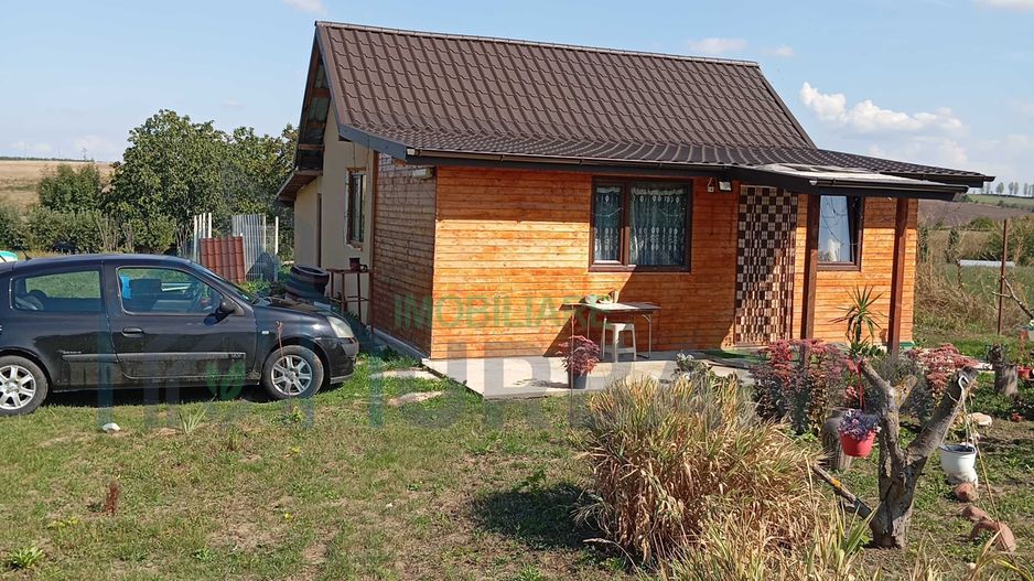 Casă cu teren de 2200 mp în satul Bogdănești, la 10 km de Iași - Poză 1