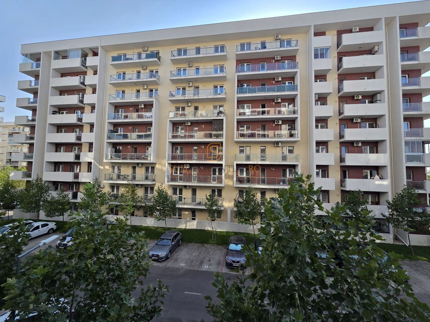 Apartament 2 camere de închiriat, The Grand Kristal Residence Sector 4 - Poză 24