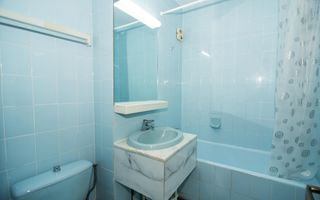 Inchiriere - Apartament 3 camere - Zona Centrala - Poză 7