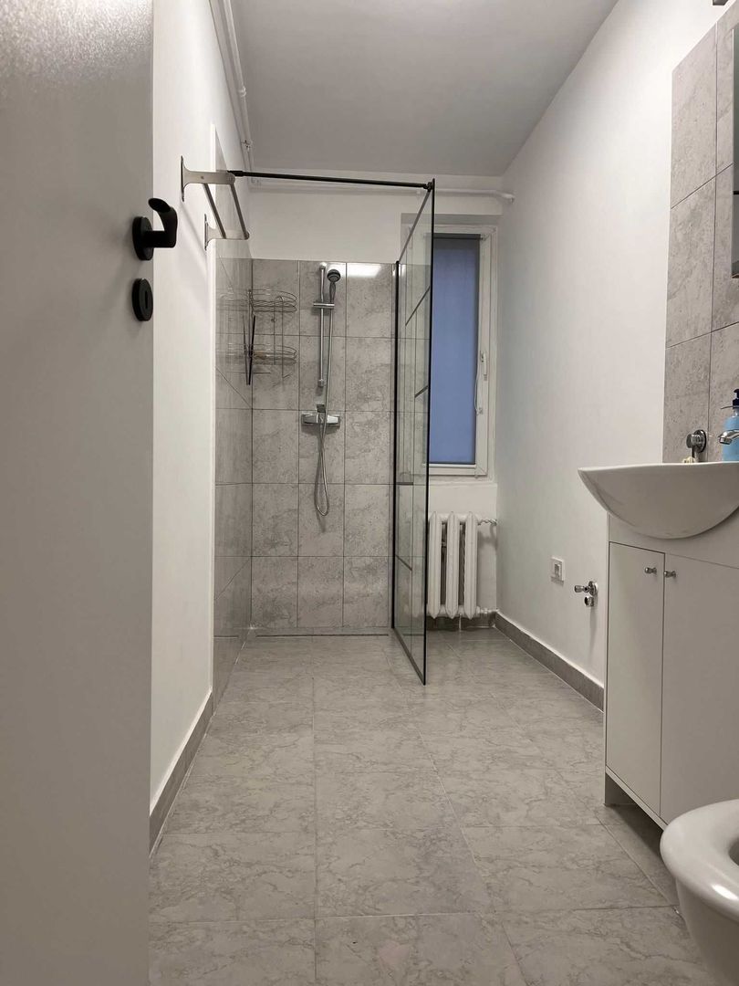 Inchiriere garsoniera stradala ideala pt firma/birouri - Poză 1