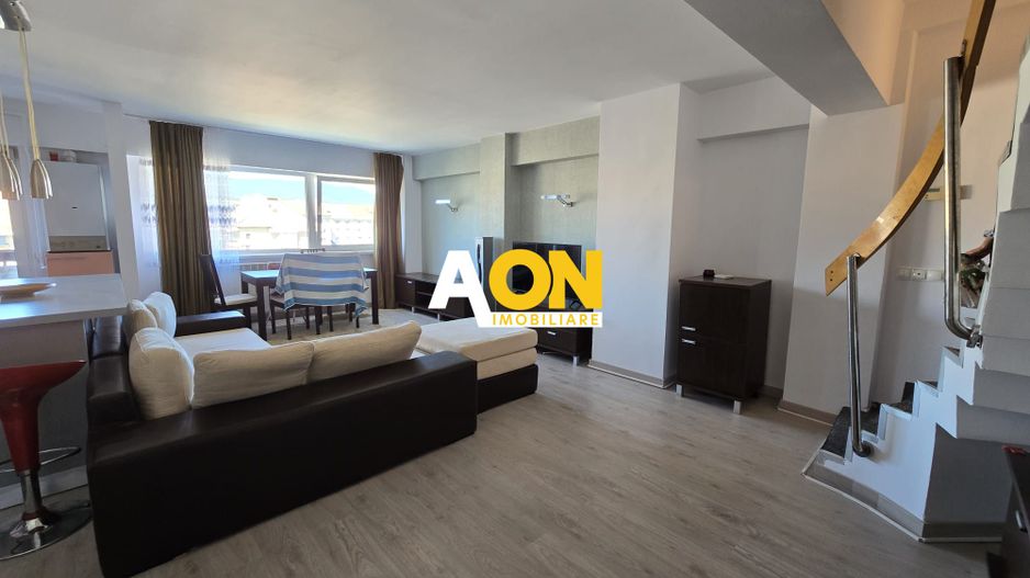 Apartament cu 3 Camere, Scară Interioară, Zona Centru - Poză 2