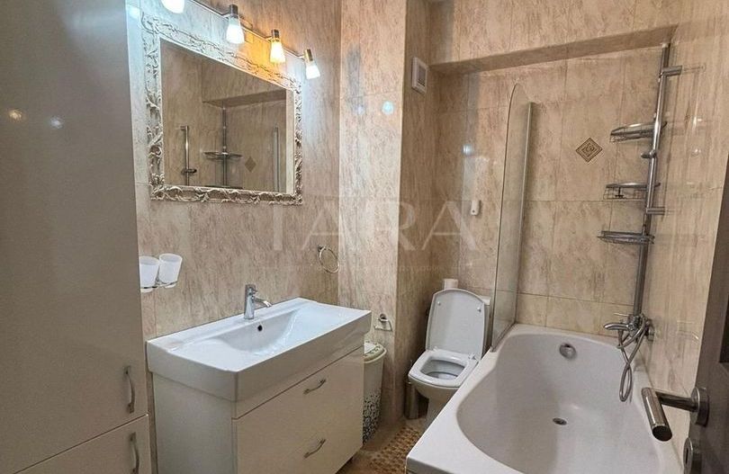 Apartament cu 3 camere, 2 băi și 2 balcoane, lângă pădurea Făget. - Poză 10