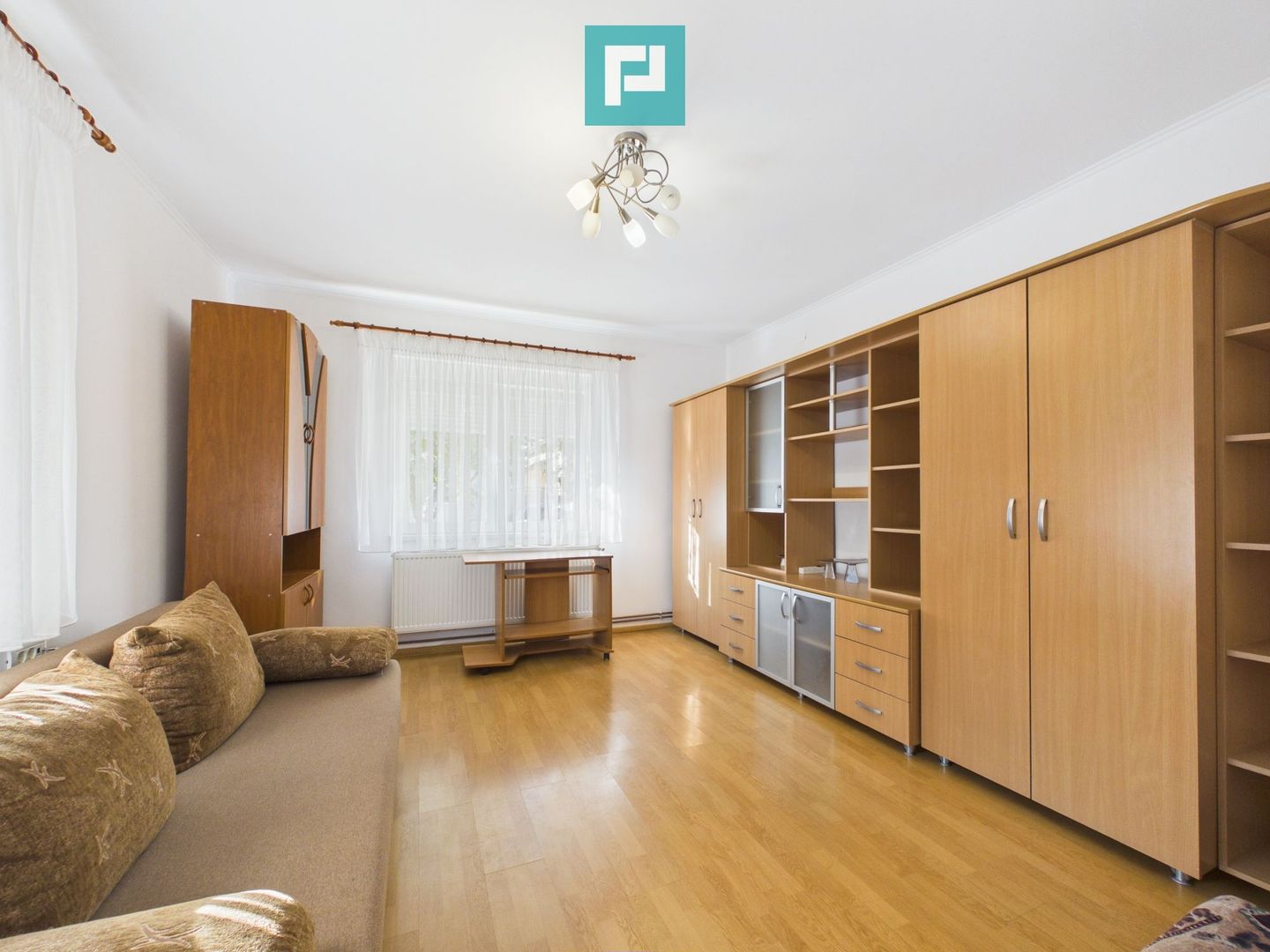 Casă cu 2 apartamente în Grădiște - Poză 14