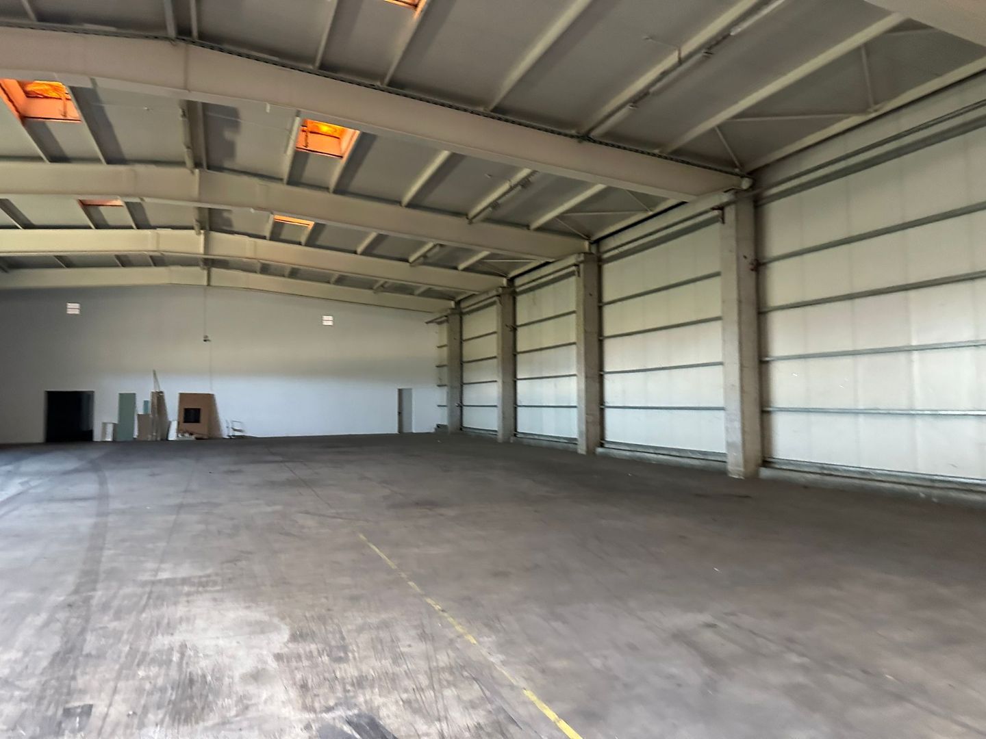 Spatiu depozitare - logistica 2.519 mp si birouri Chiajna A1 - Poză 8