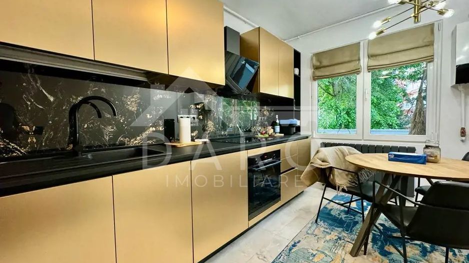 Apartament Cornisa etaj 1 lux - Poză 6