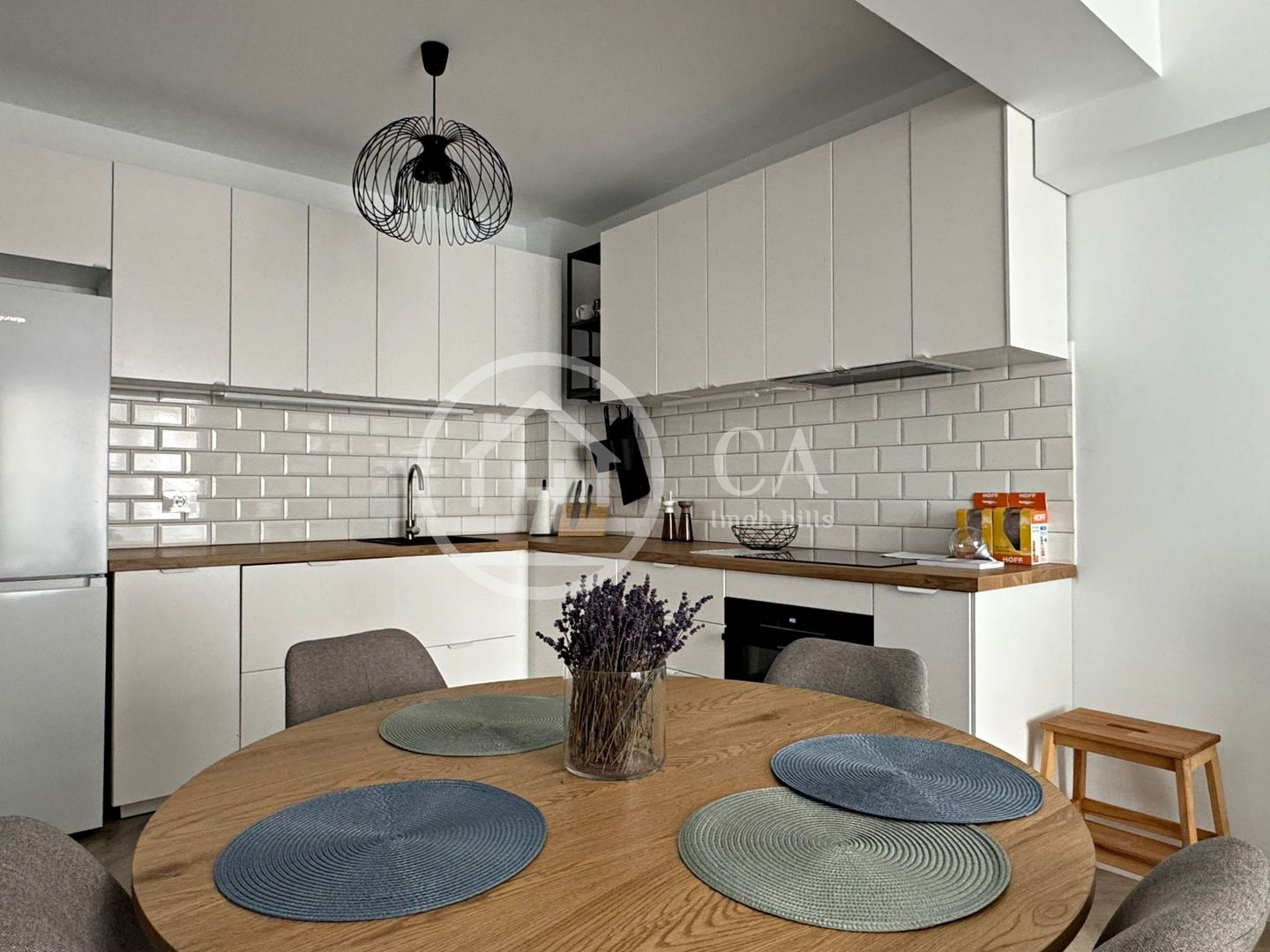 Apartament LUX de închiriat cu 3 camere în PRIMA ARENA, Oradea - Poză 3