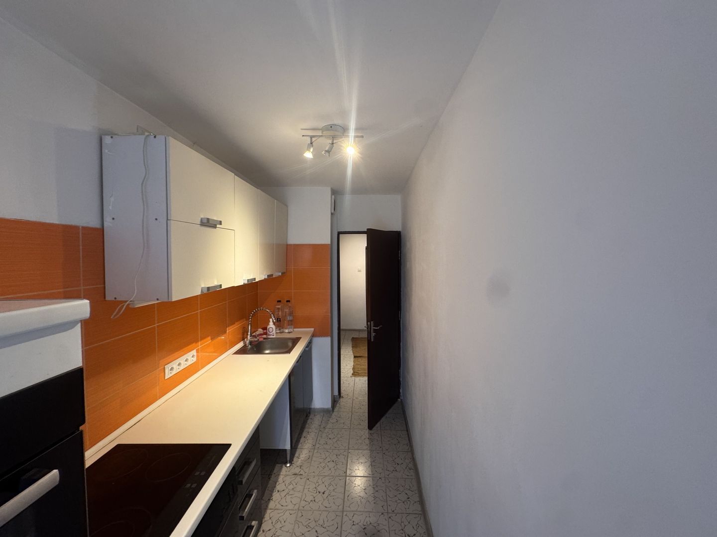 Garsoniera parter | Strada Vasile Cârlova | NERVA TRAIAN - TIMPURI NOI - Poză 4