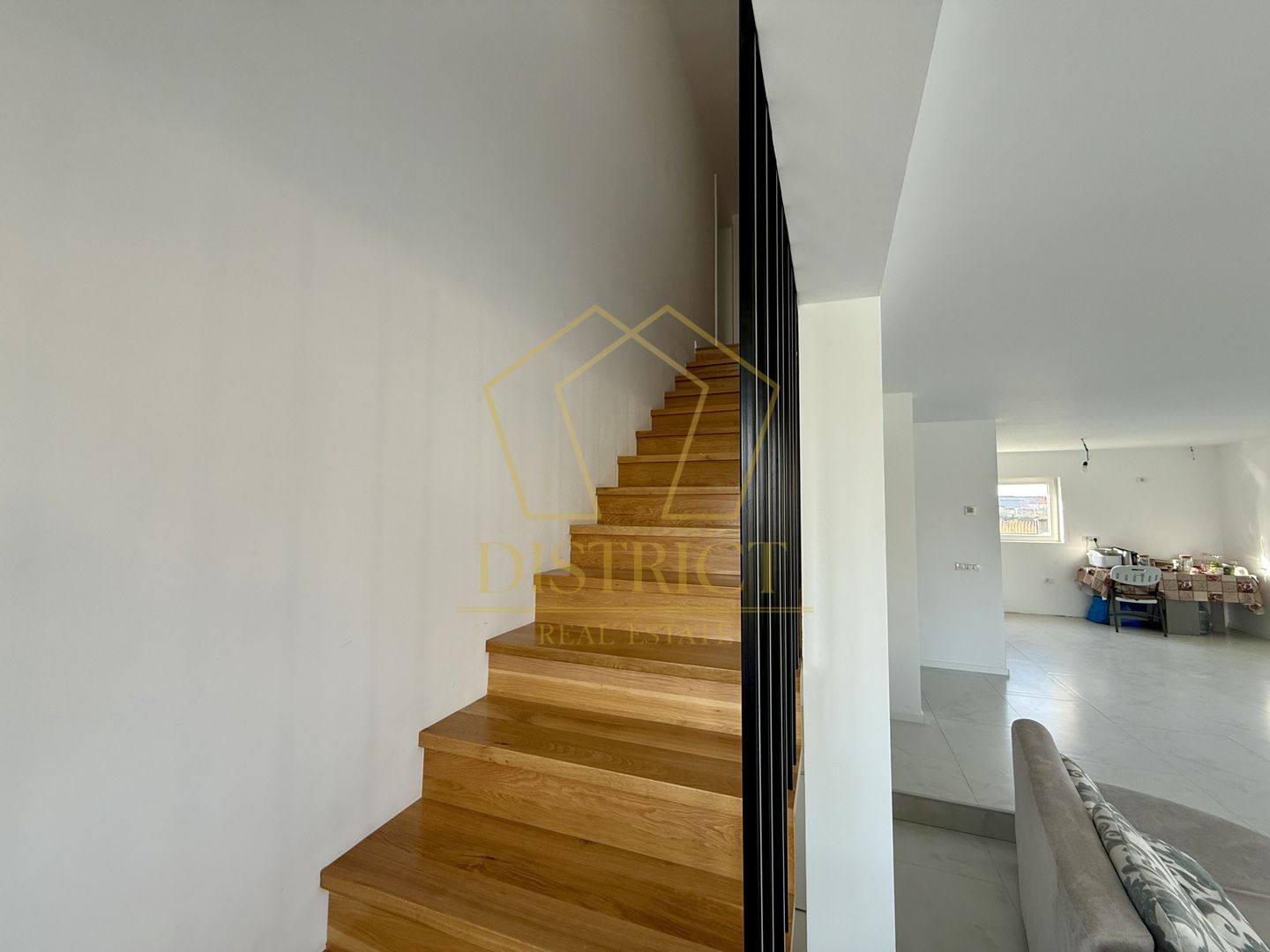 Vila cu 6 camere eficienta energetic 265 mp utili | Sacalaz | E-V - Poză 10