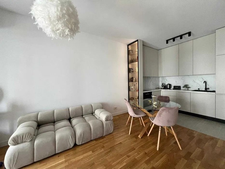 Studio dublu de închiriat - Poză 2