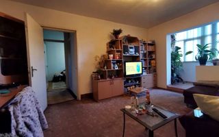Apartament 3 camere Dambovita - Poză 1
