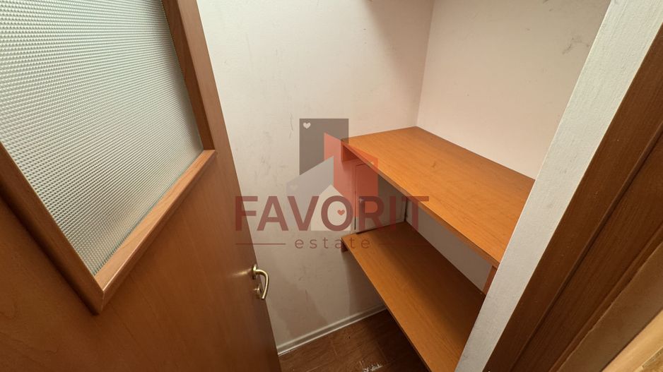 Disponibil imediat. Etaj 1. Centrala proprie. Vedere pe 2 parti. - Poză 10