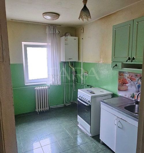 Apartament cu 4 camere,  zona Dambul Rotund - Poză 3
