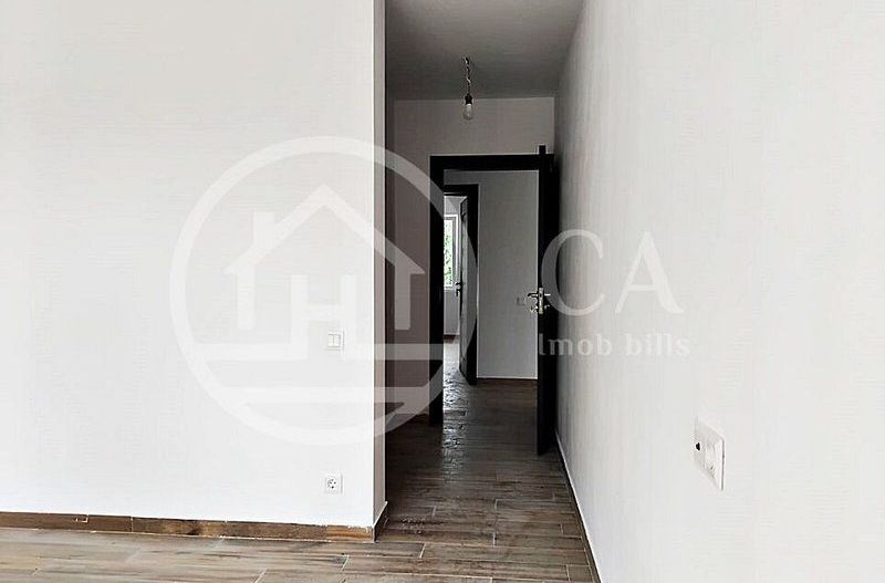 Casa de vanzare cu 4 camere in zona Matei Corvin, Oradea - Poză 8