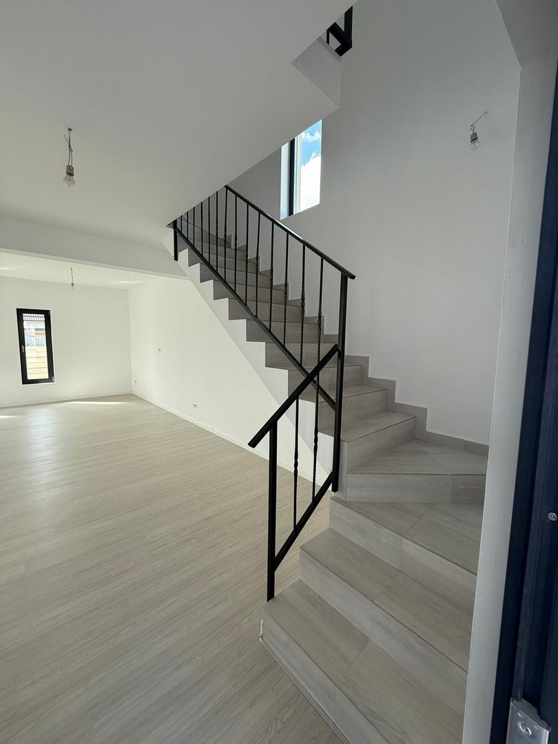 CASA TINERETULUI 4 CAMERE, INCALZIRE PARDOSEALA, NOU, COMISION 0% - Poză 11