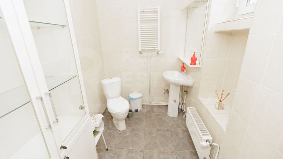 Chirie, spațiu comercial 59,2 mp, str. București, Centru - Poză 11
