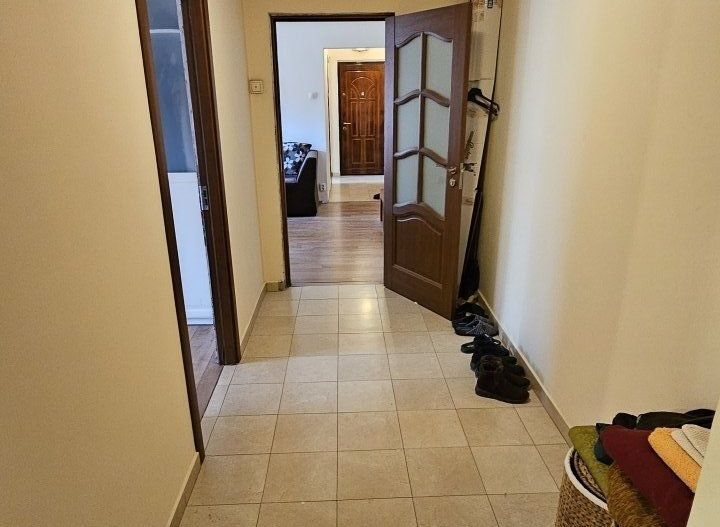 Apartament 4 Camere , et.3/4, Berceni-Racovita - Poză 4
