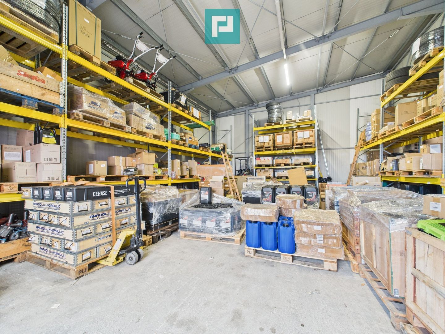 Clădire P+E cu birouri, hală si platformă Giarmata - Poză 2