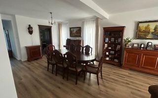 Casă 4 camere I 120 MPU I Curte proprie | Calea Cisnădiei - Poză 1