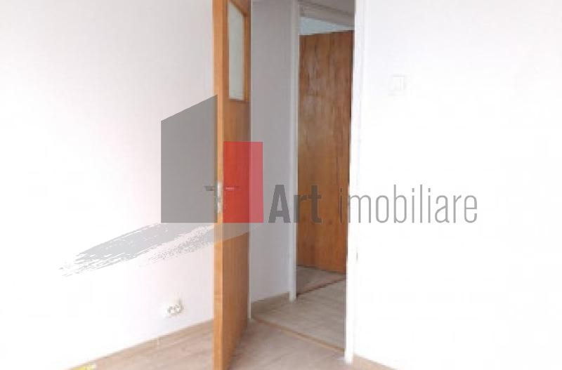 Apartament 4 camere | Brancoveanu | Centrala | Zona linistita | Metrou - Poză 4