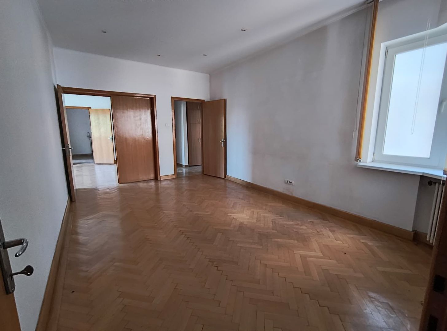 Apartament 4 camere Romana- Lascar Catargiu- stradal - Poză 6