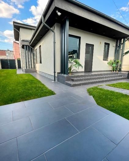 De vanzare vila de lux ,  Cartierul Armatei - Poză 2