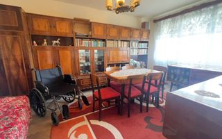 Apartament cu 3 camere decomandat - Poză 4