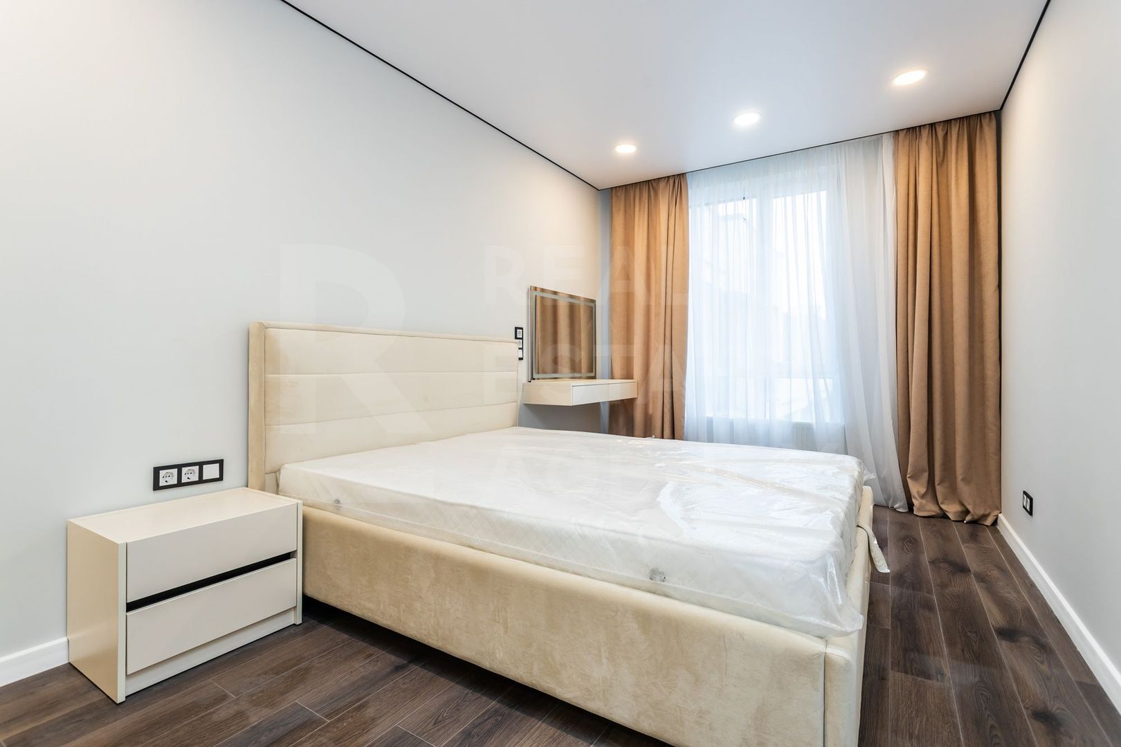 Vânzare, apartament, 2 camere, str. Regina Elizabeta, Durlești - Poză 9