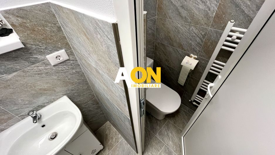 Spațiu Comercial, Trafic Pietonal, Complet Renovat - Poză 9