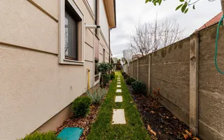 Casa de Lux cu Design Clasic și Piscină la limita dintre Timișoara și Dumbrăvița - Poză 44