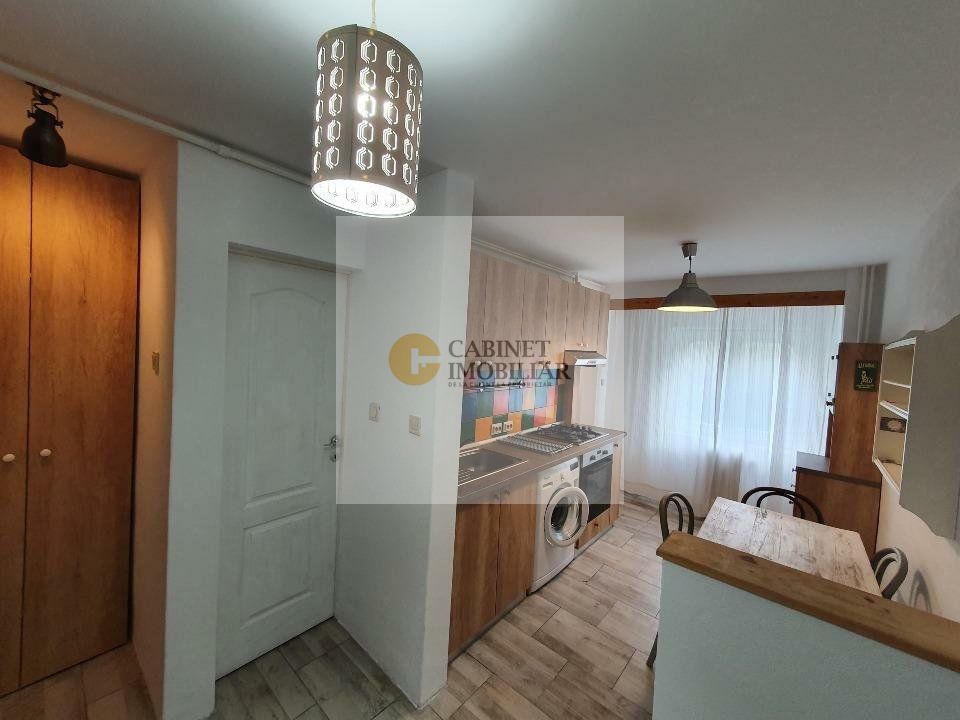 Garsonieră 40mp | Mobilată complet | Bloc cu lift | Bulevardul Decebal - Poză 5