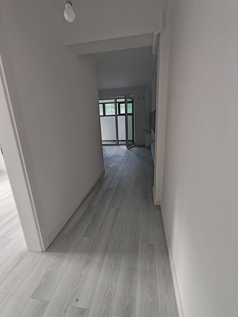 Ap. 2 camere INTABULAT 51 mp+ loc de parcare V. Lupului 86900 euro - Poză 6