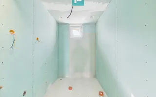 Casă renovată 4 camere si 1452 mp teren în Bătania - Poză 11