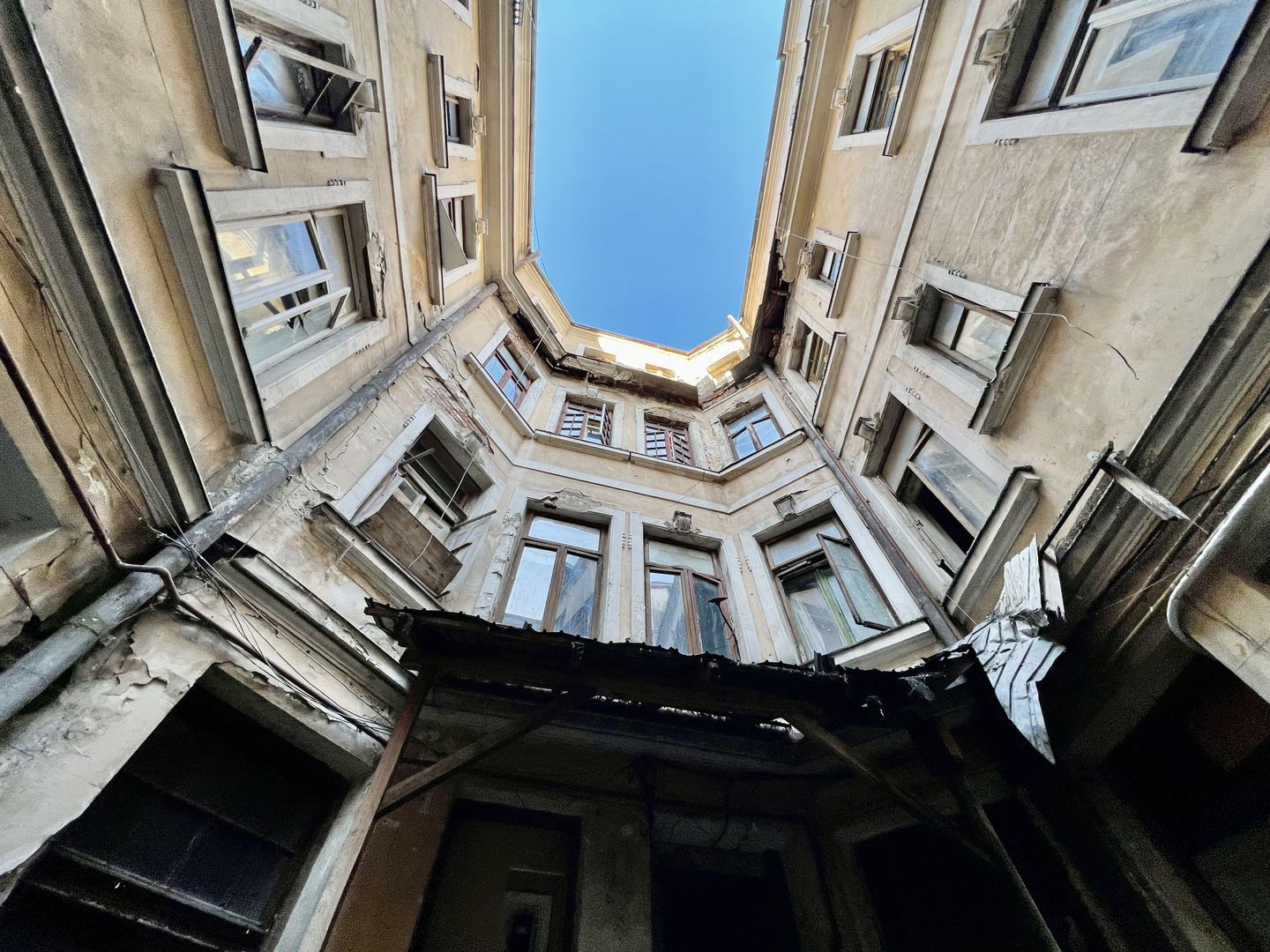 Imobil 2185 mp Centrul Istoric Piata Unirii 500 mp teren vitrina 19 m - Poză 27