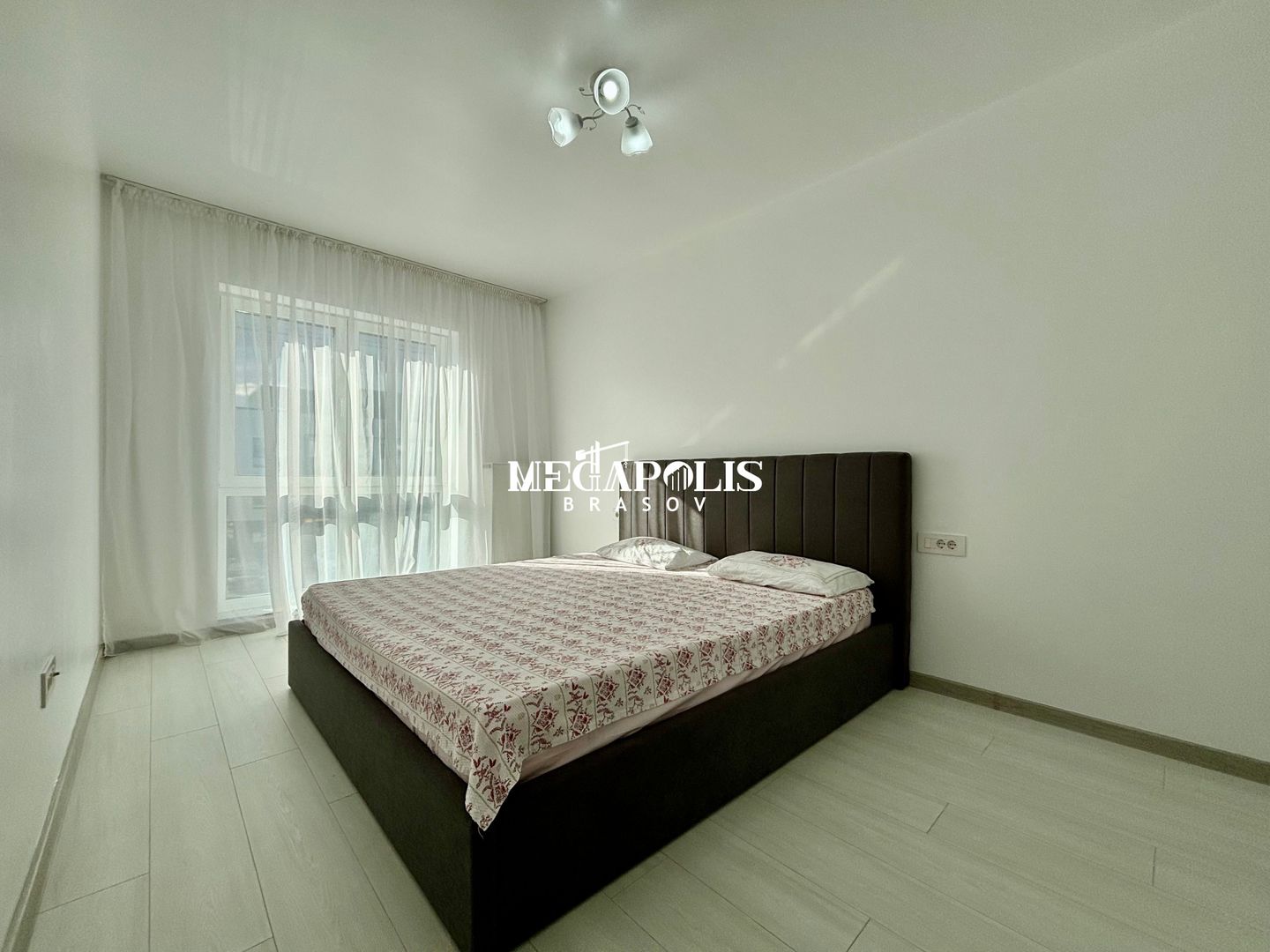 Apartament 2 camere | Decomandat | Parcare | Boxă | Tractorul - Poză 2