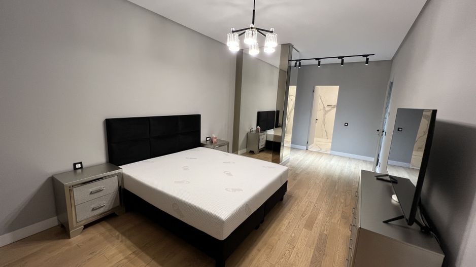 5 camere Lux Rahmaninov Residence vedere Parc Verdi - Poză 12