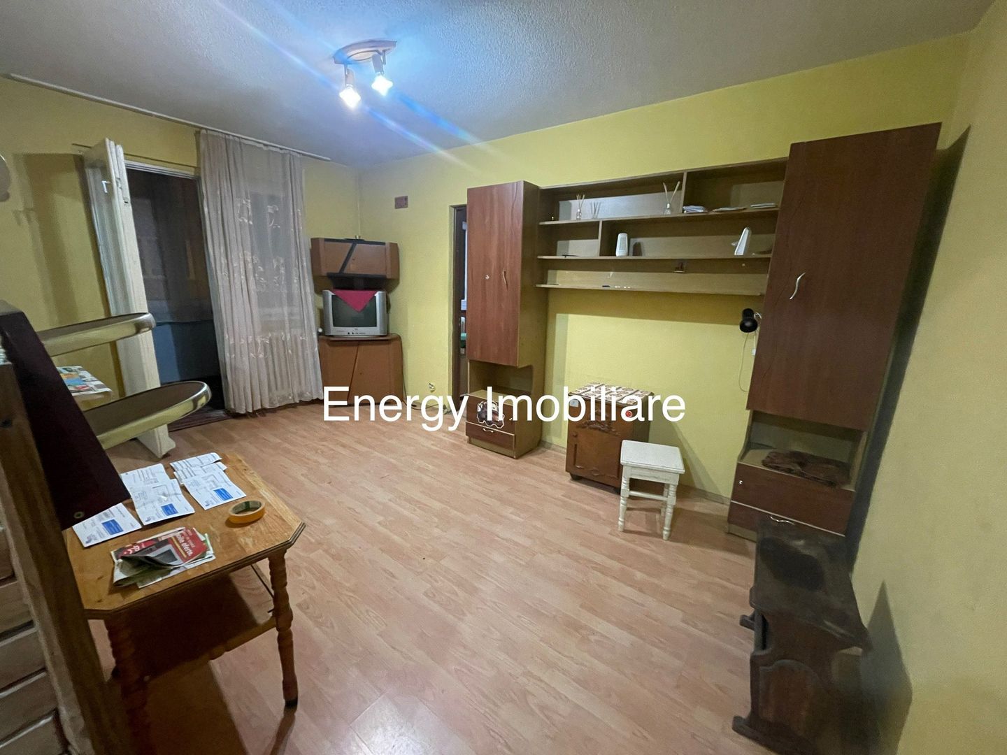 Apartament cu 3 camere,zona Dâmbul Pietros - Poză 2