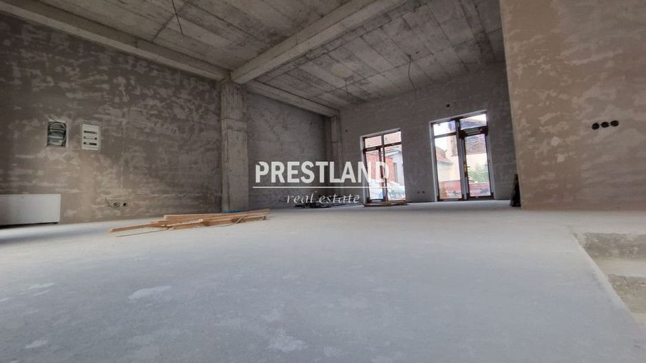 Spațiu comercial, zona  centrală. - Poză 1