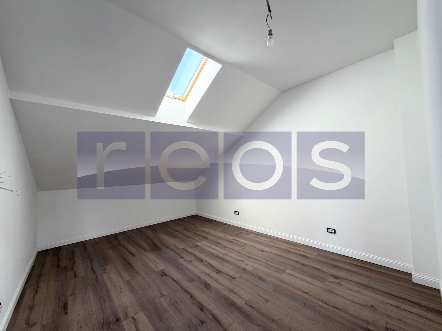 VILA INDIVIDUALA P+1+M | 284 MP UTILI | 5 DORMITOARE | ZONA BUCURESTII NOI - Poză 20