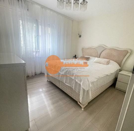 Vanzare 3 camere Brancoveanu ( loc parcare si 2 statii de metrou ) NEGOCIABIL - Poză 1