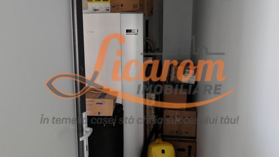 Spatiu de birouri/ call center/IT ,190 mp de inchiriat pret 2280 euro - Poză 17