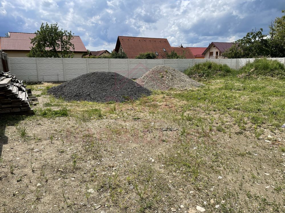 TEREN INTRAVILAN DE VÂNZARE 545 MP \ CARANSEBEȘ \ZONA RACOVIȚEI - Poză 1