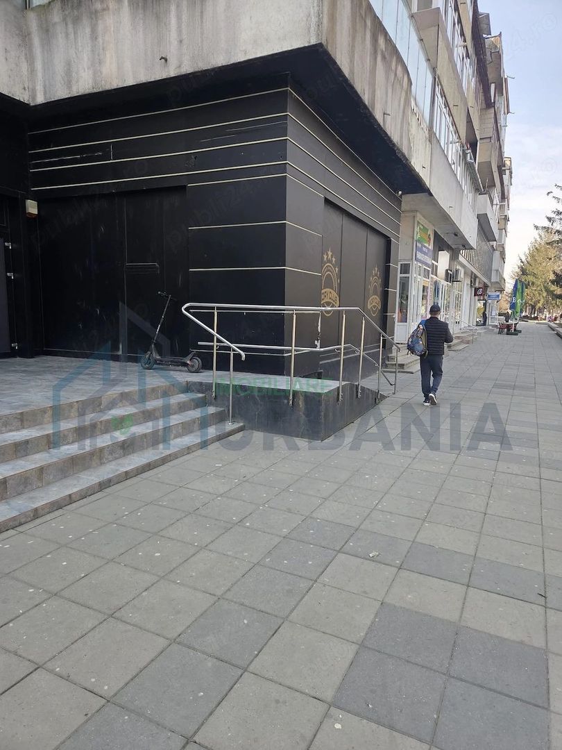 # închiriez spațiu comercial ultracentral - Poză 2