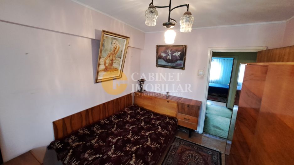 100 mp Ultra-Central: Apartament 4 Camere pe Bd. Independenței (Fără Risc) - Poză 5
