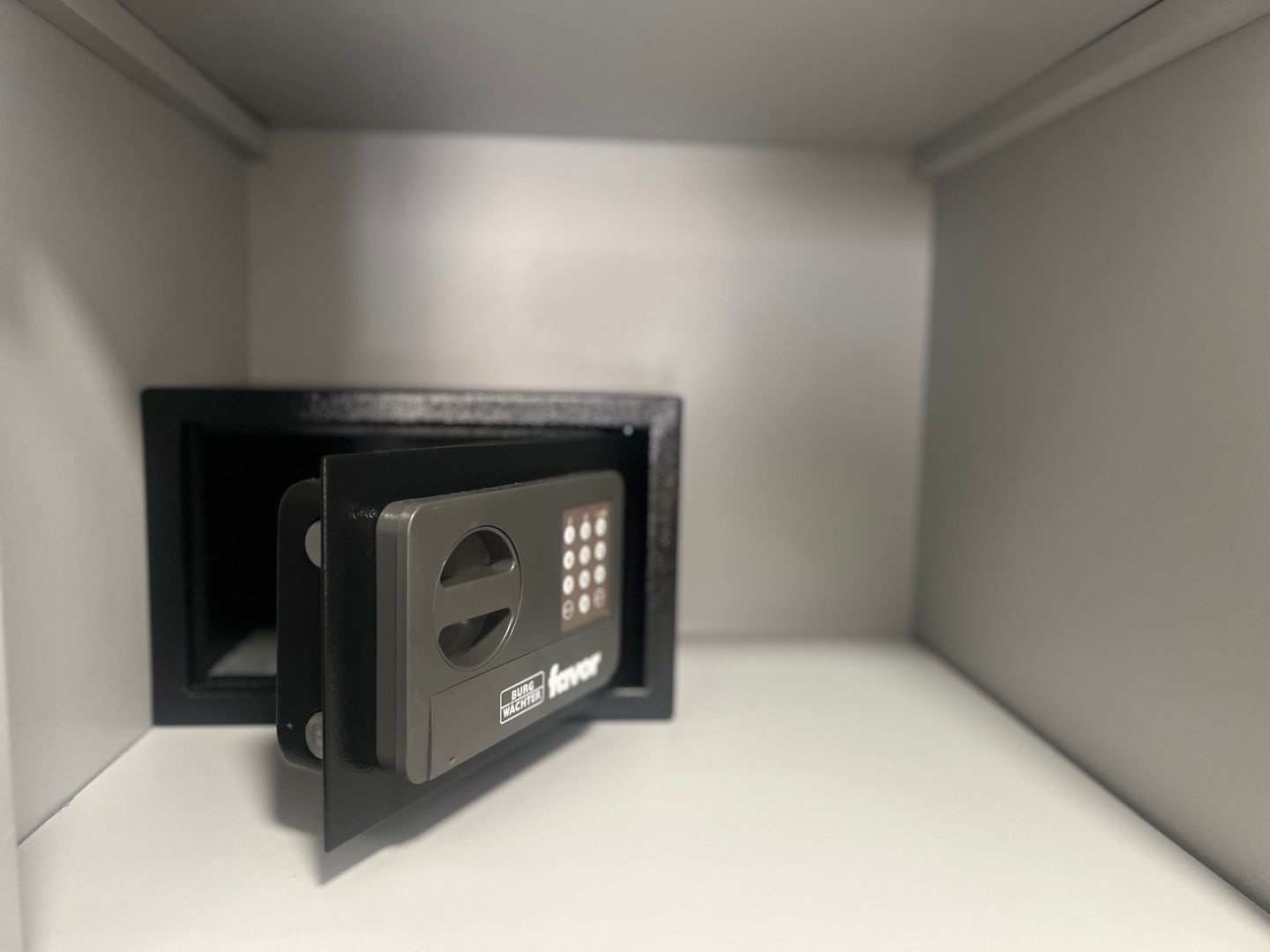 Business la cheie - Proprietate tip pensiune cu rating 9,8/10 Booking - Poză 15